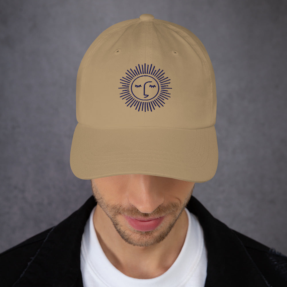 casquette à effet usé en coton avec logo bleu foncé brodé avant et arrière