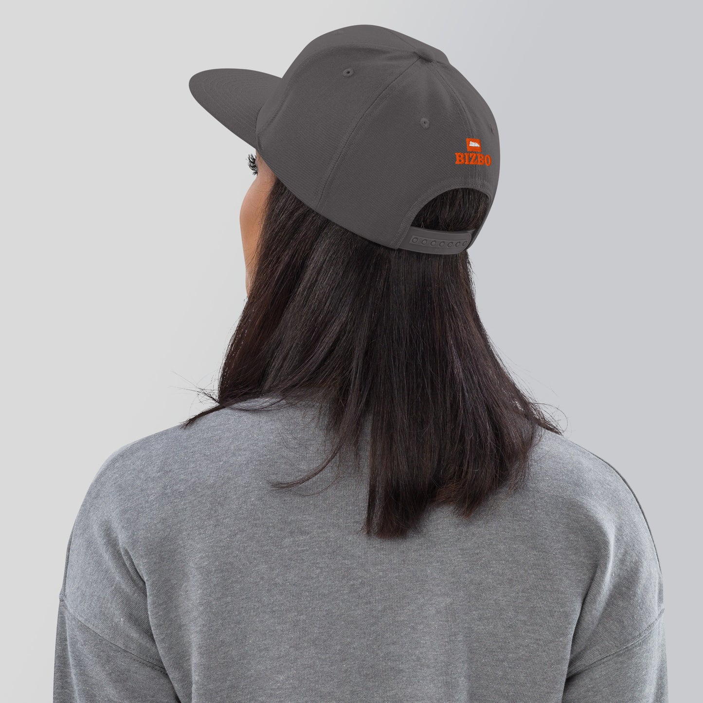 casquette base ball avec différents coloris et logo orange brodé